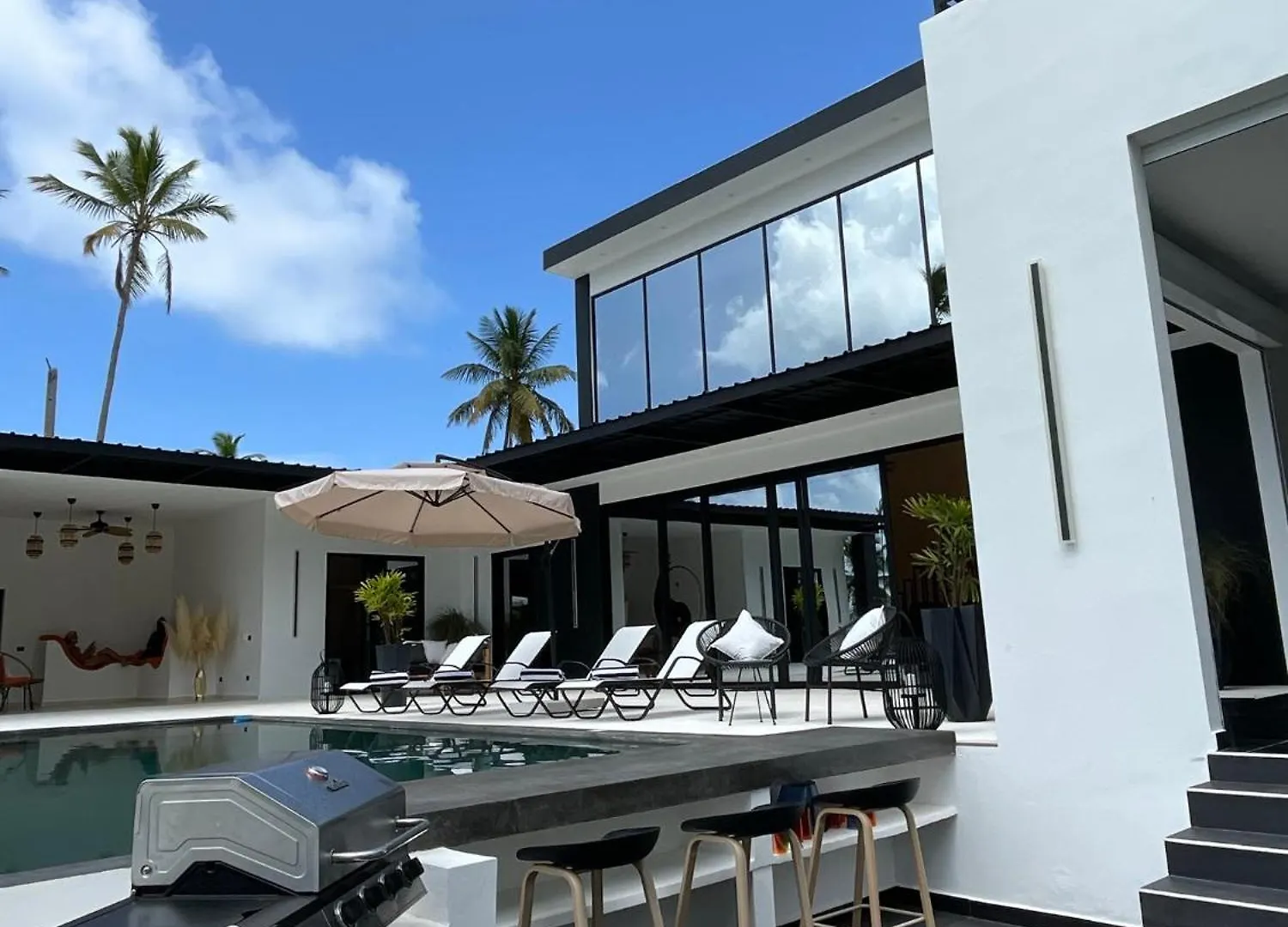 Casa Black And White Frente Al Mar Las Galeras Villa