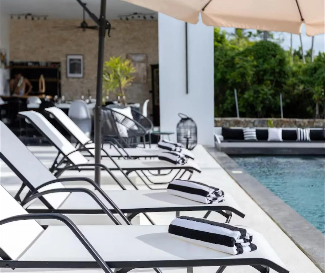 Casa Black And White Frente Al Mar 拉斯加勒拉斯