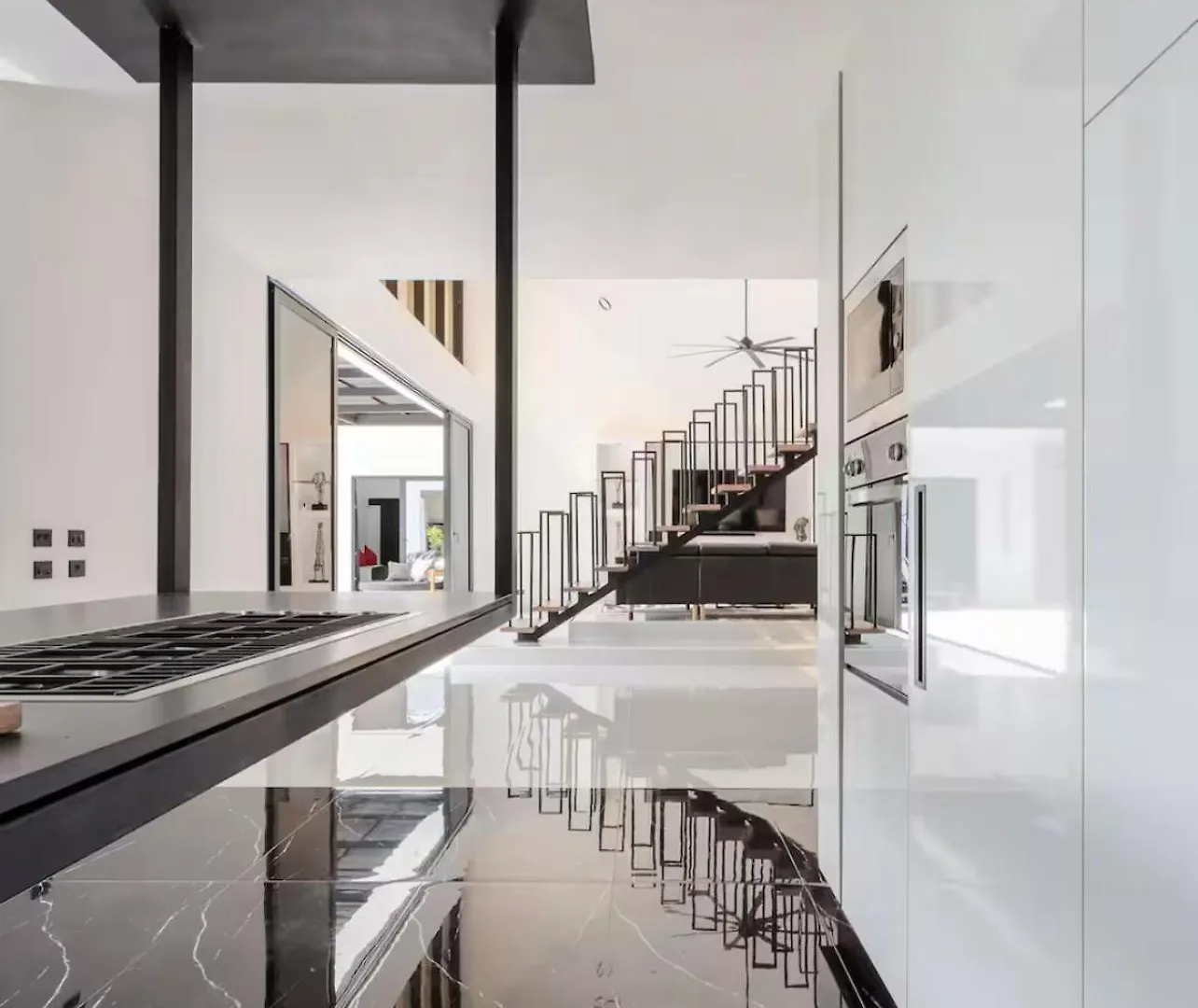Casa Black And White Frente Al Mar 拉斯加勒拉斯